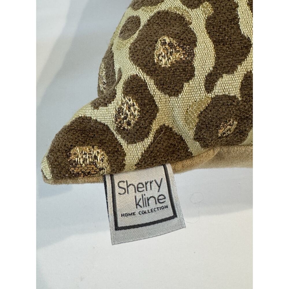 NWOT Sherry Kline Felidae Brown Gold Leopard Print Pillow 20 x 20 - Picture 5 of 7